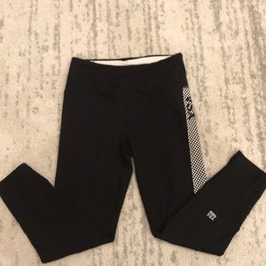 Knockout Capri’s by Victoria’s Secret